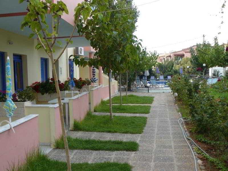 Leonidas Studios & Apartments Georgioupoli Esterno foto